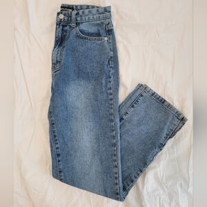 Women's Straight Jeans